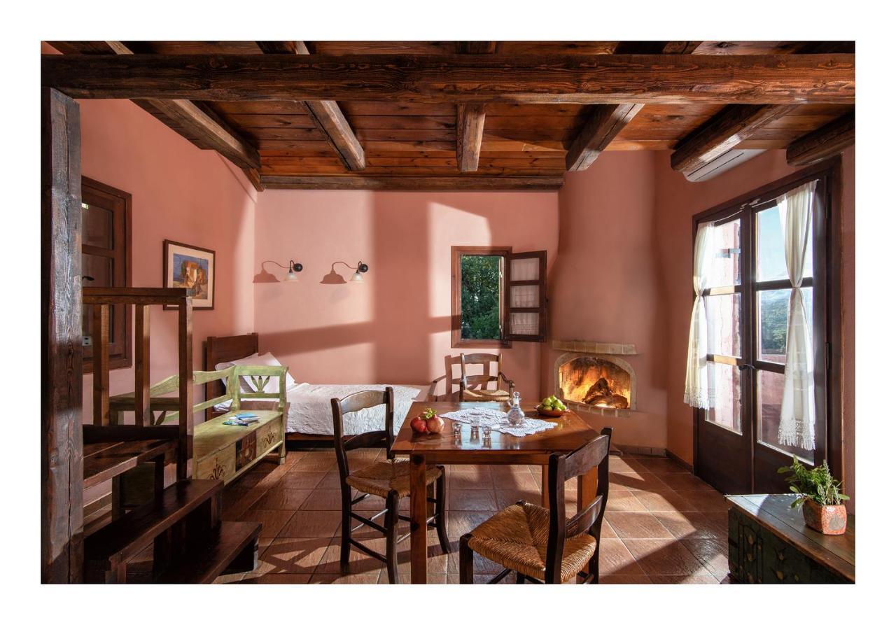 Axós Enagron Ecotourism Village المظهر الخارجي الصورة